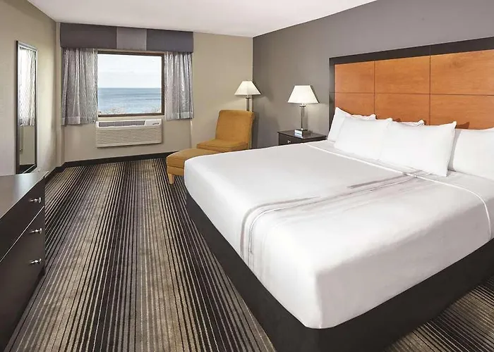 Hotel La Quinta & - Shore 3*
