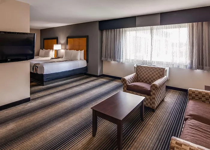 La Quinta & - Shore Hotel Chicago